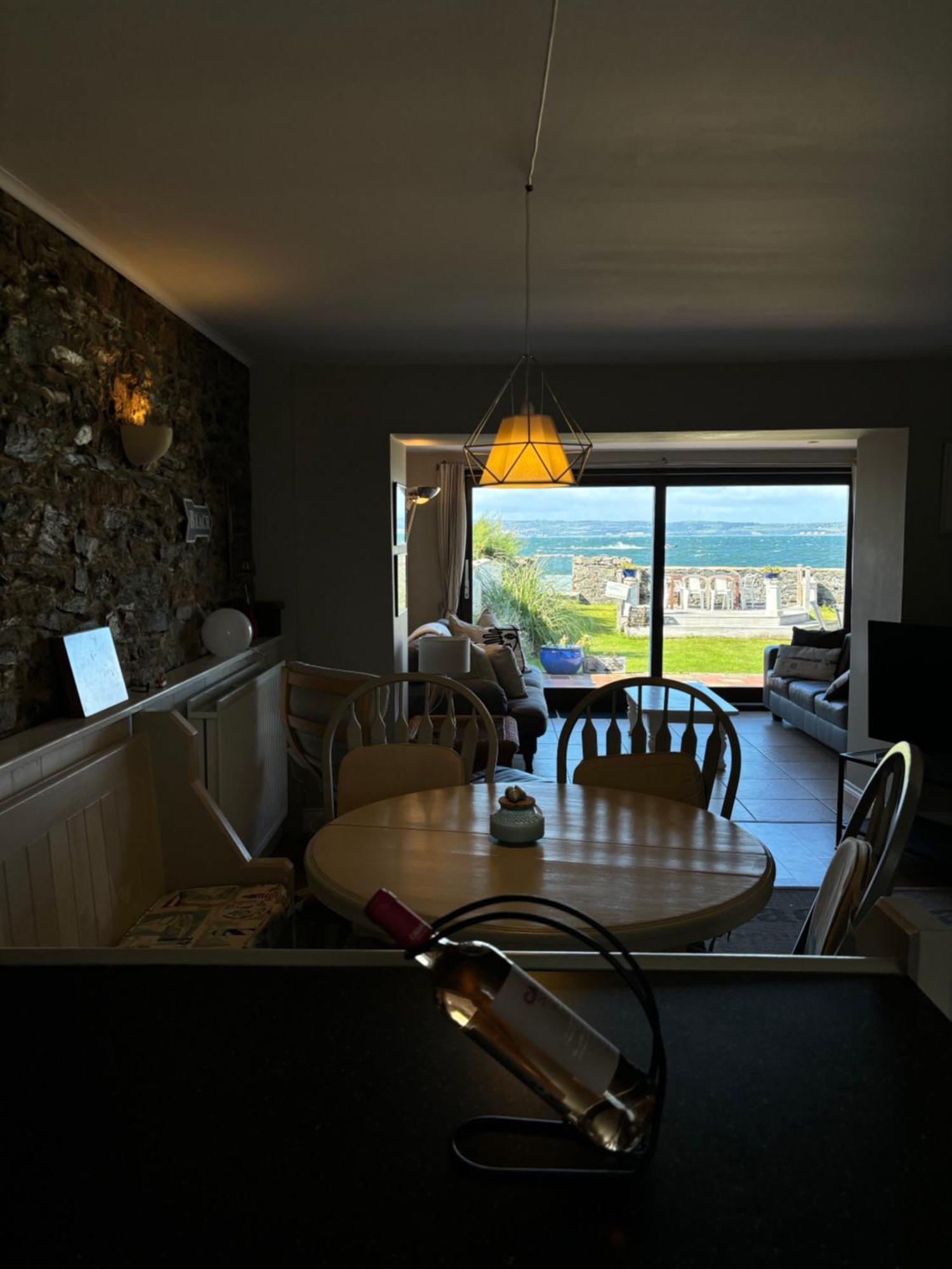 Splash Cottage Beach House With Sea Lapping Garden Bangor  Eksteriør bilde