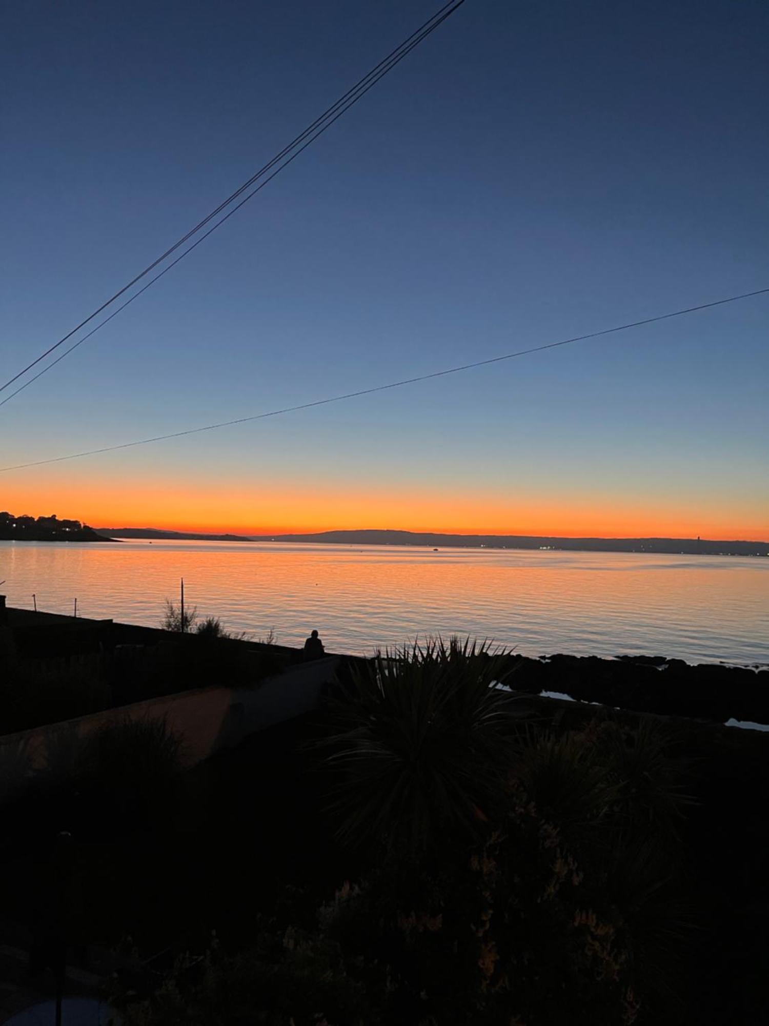 Splash Cottage Beach House With Sea Lapping Garden Bangor  Eksteriør bilde