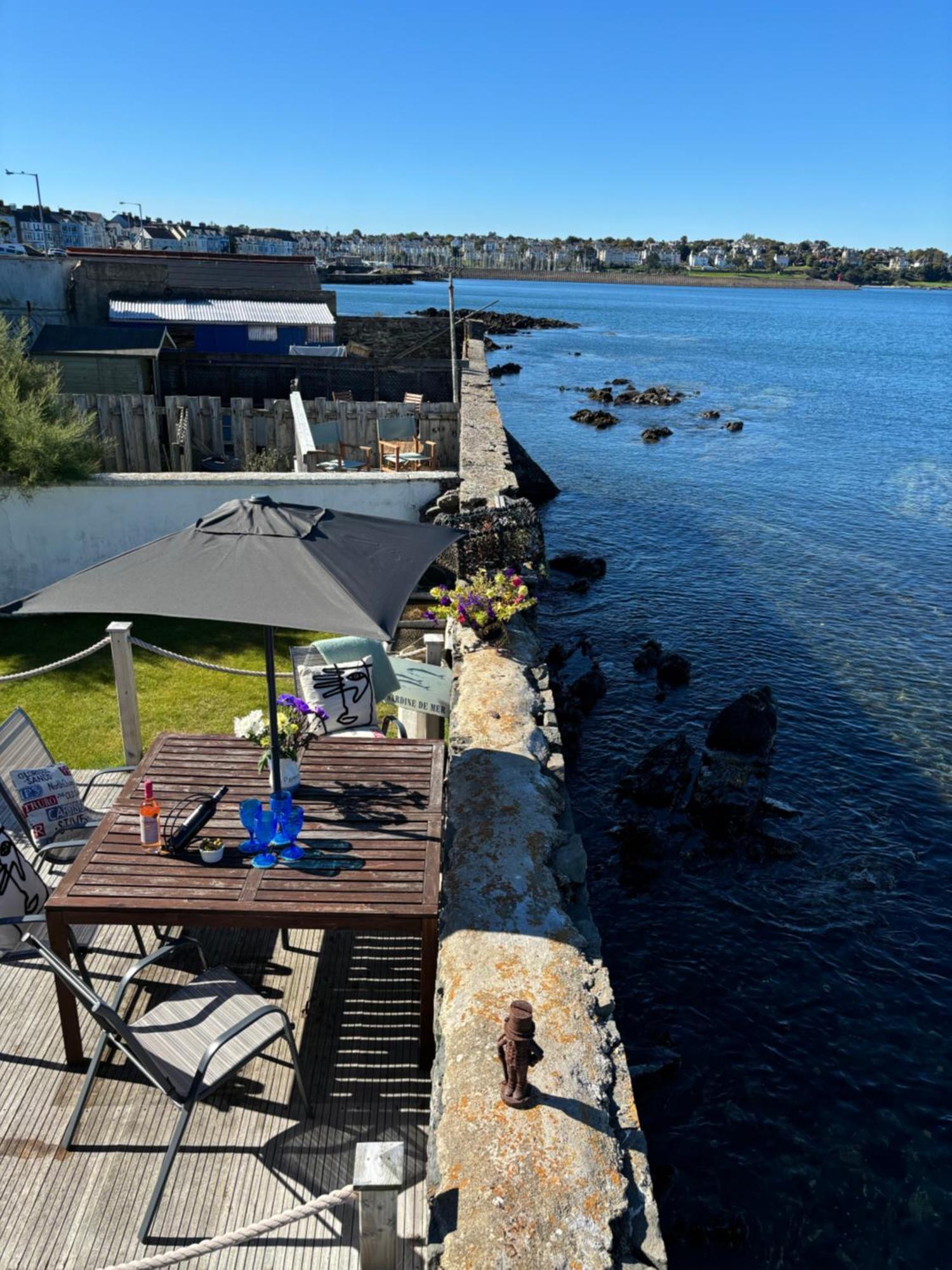 Splash Cottage Beach House With Sea Lapping Garden Bangor  Eksteriør bilde