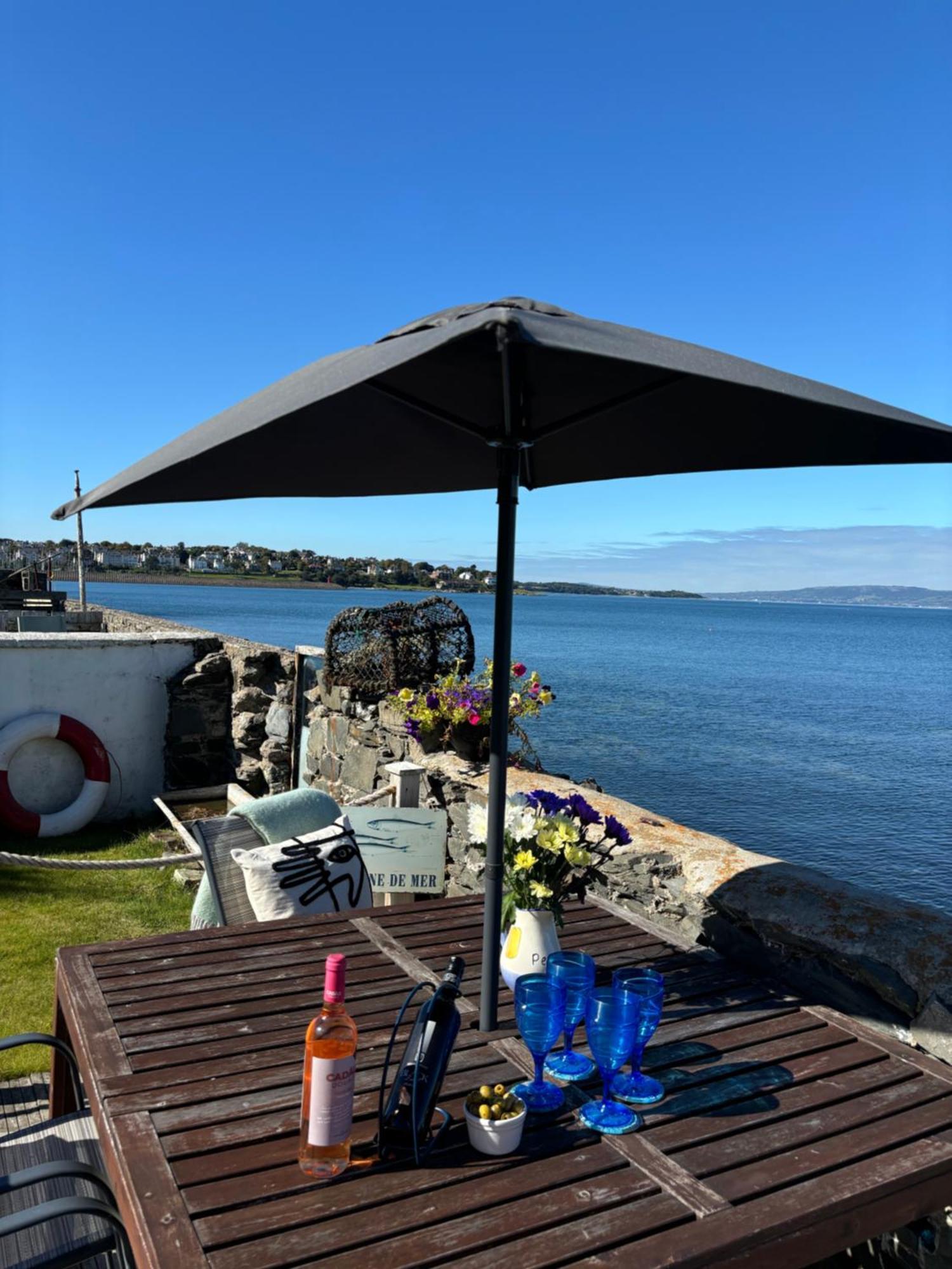 Splash Cottage Beach House With Sea Lapping Garden Bangor  Eksteriør bilde